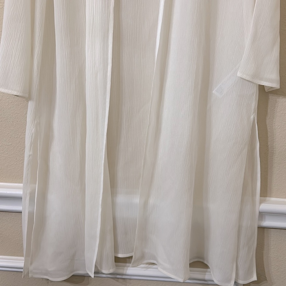 NWT Eileen Fisher Crinkled
Sheer Silk Classic Collar
Jacket - Picture 5 of 9